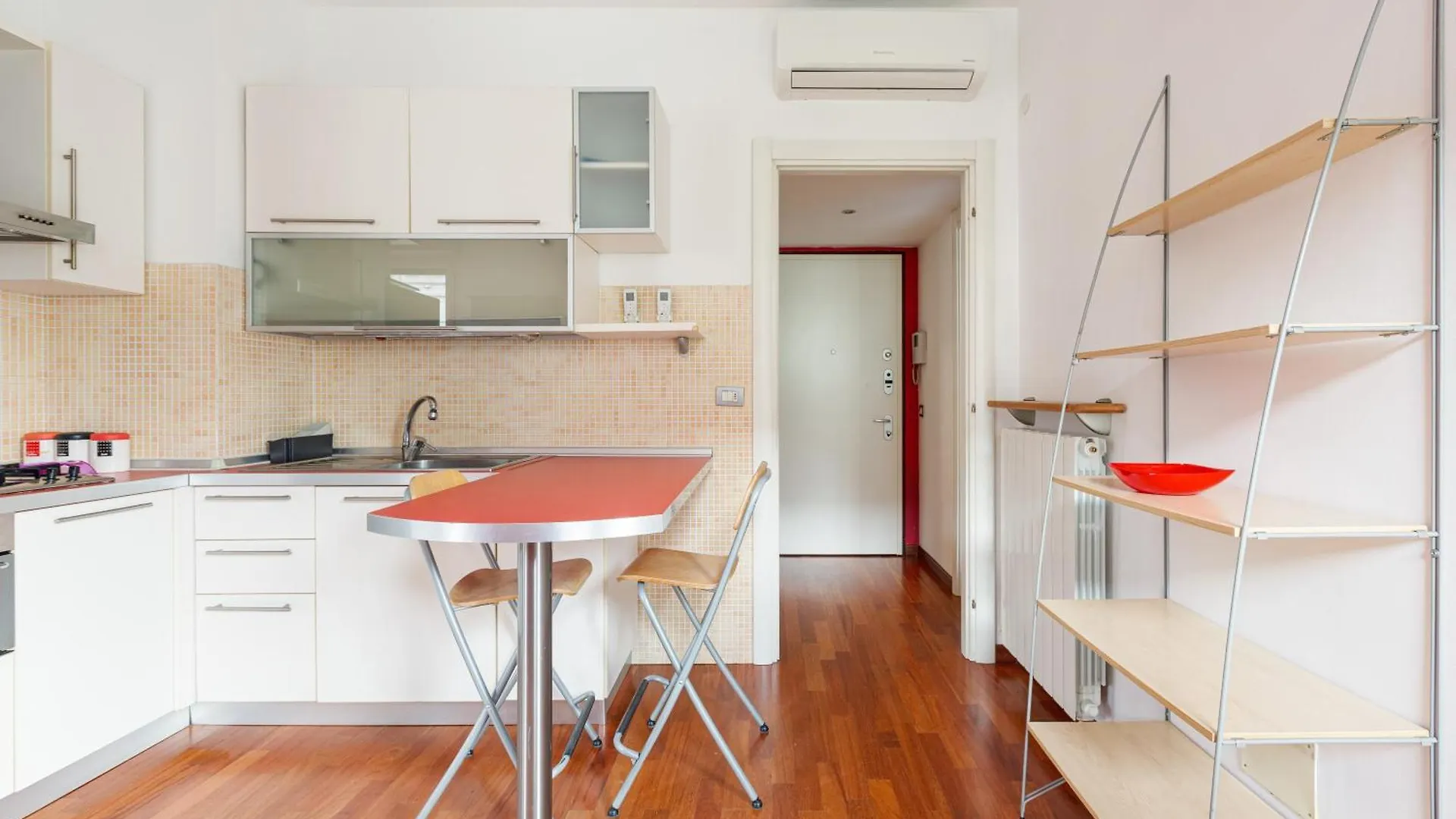 Zara Cozy Apt With Balcony - 250M From M5 Istria Milano Italien
