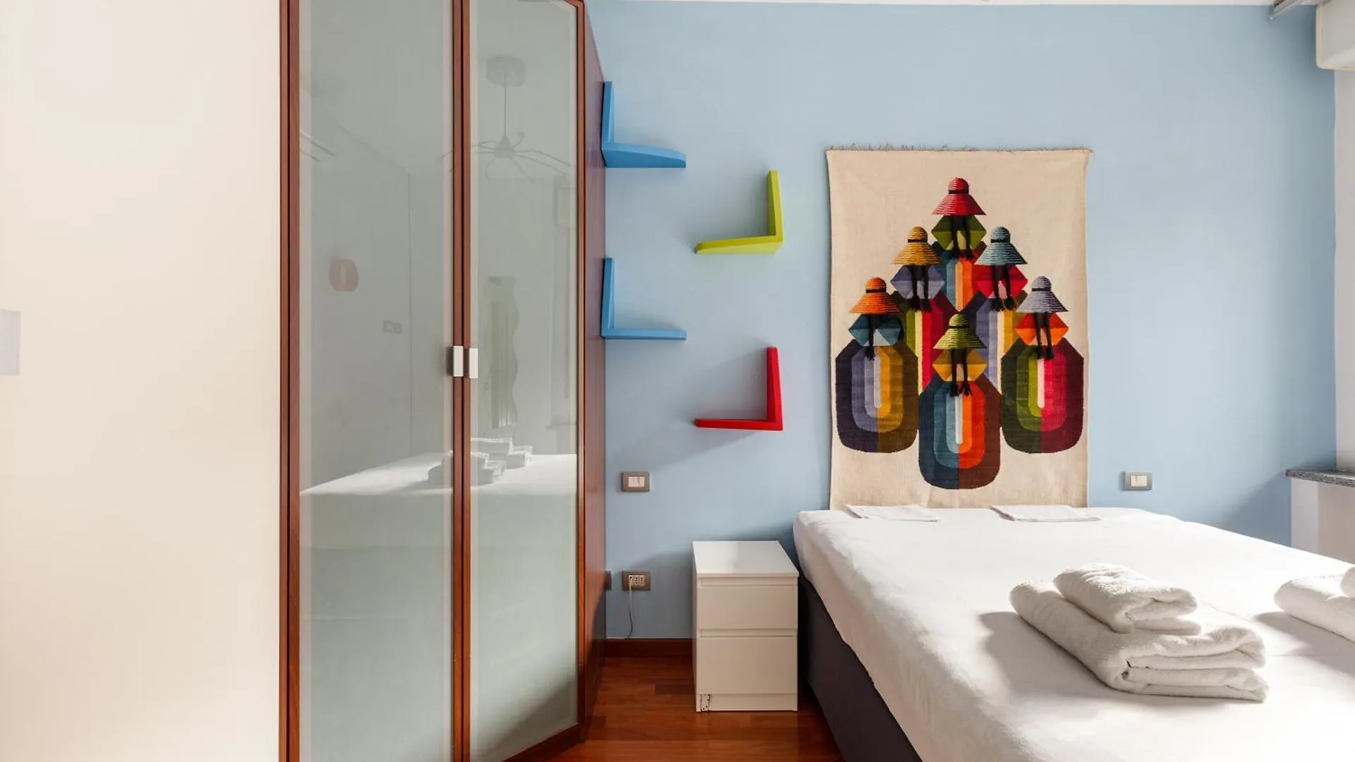 Zara Cozy Apt With Balcony - 250M From M5 Istria Milano Lägenhet