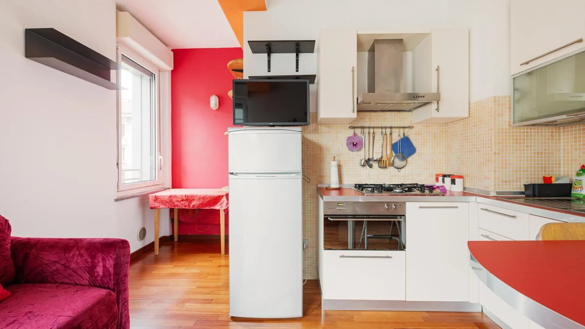 Zara Cozy Apt With Balcony - 250M From M5 Istria Milano